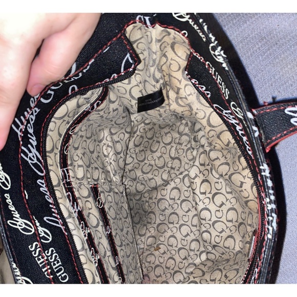 GUESS Handbag - Picture 2 of 5